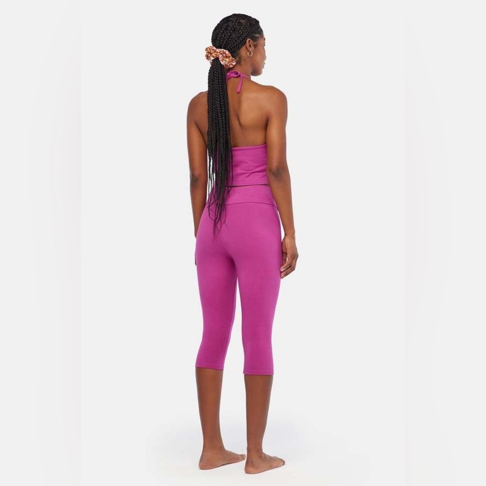 LACAUSA x Anthropologie Astral Capri Leggings in Dragonfruit - Picture 2 of 5